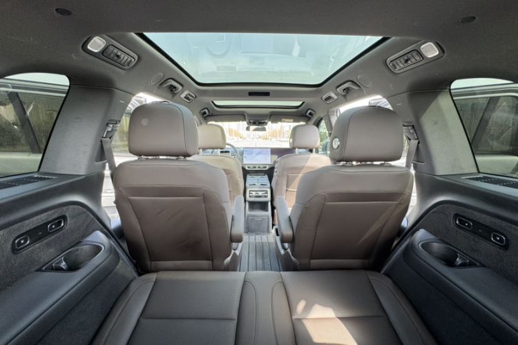 Used Li Auto L8 2023 Pro Model
