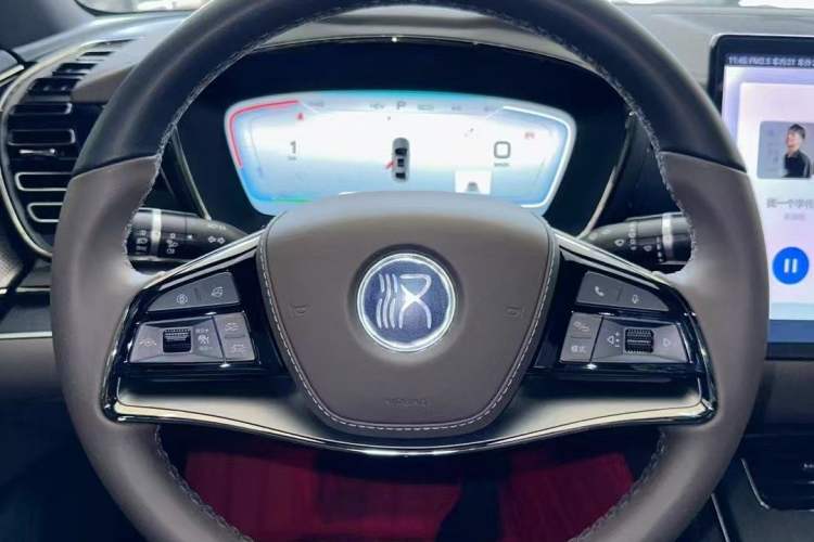 Used BYD Han 2023 DM-i Champion Edition 121KM Prestige Model