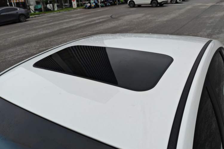 Used Geely Auto Binray 2021 1.4T CVT Asian Games Edition Roof