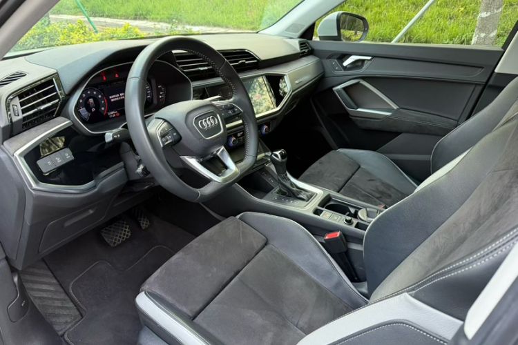 Used Audi Q3 2020 35 TFSI Fashion Dynamic Model