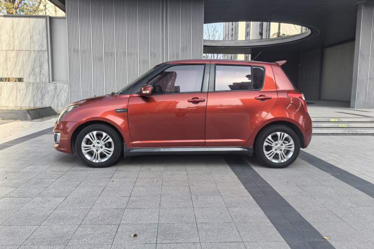Used Suzuki Swift 2014 1.5L Automatic Fashion Edition

