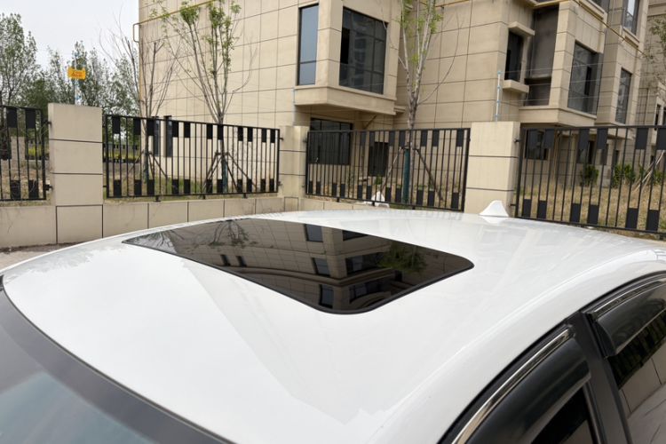 Used Volkswagen Polo 2018 1.5L Automatic Enjoyment Model Roof