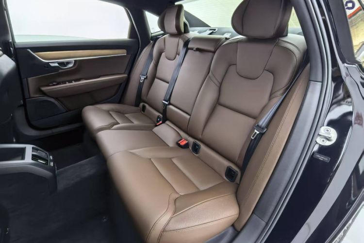 Used Volvo S90 2024 B5 Zhiyi Luxury Edition
