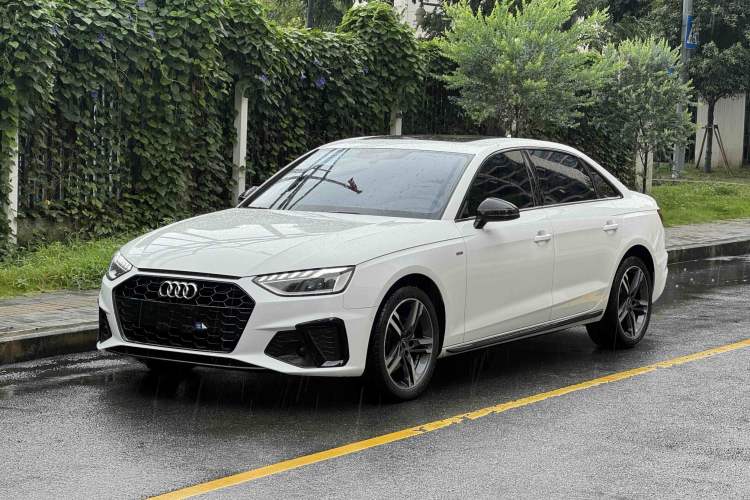 Used Audi A4L 2022 40 TFSI Luxury Dynamic Model Guazi used car, China used car export, Used car for sale, Used  cars, Cheapest cars for sale