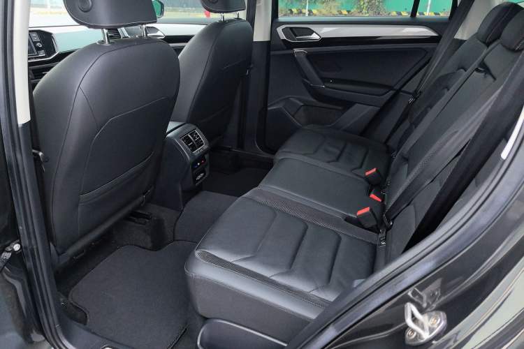 Used Volkswagen Tayron 2019 330TSI Two-Wheel-Drive Luxury Version China V Emission Standard
