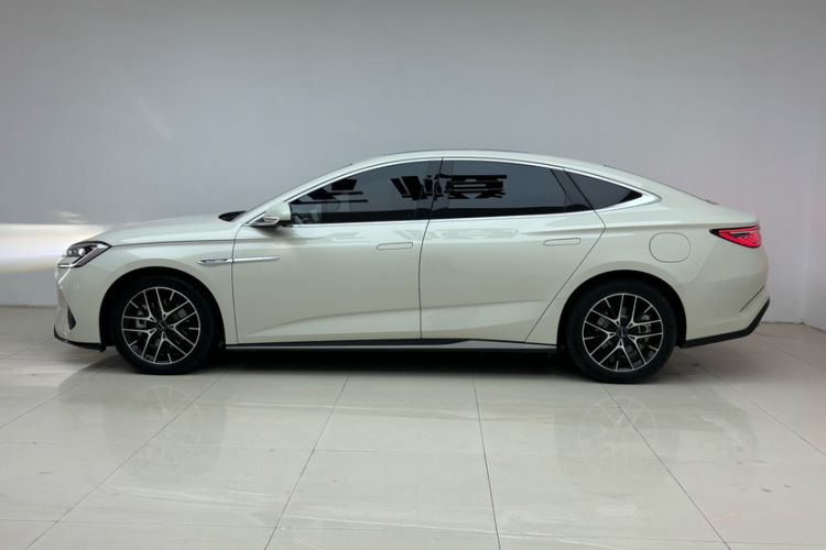 Used BYD Seal 2023 DM-i 1.5T 121km Flagship Model Exterior 5