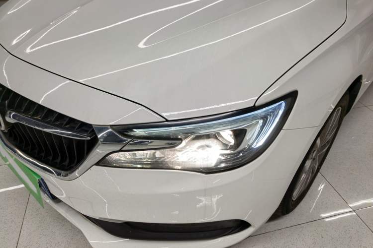 Used Buick GL6 2019 18T 6-Seater Connected Luxury Version China VI Standard
