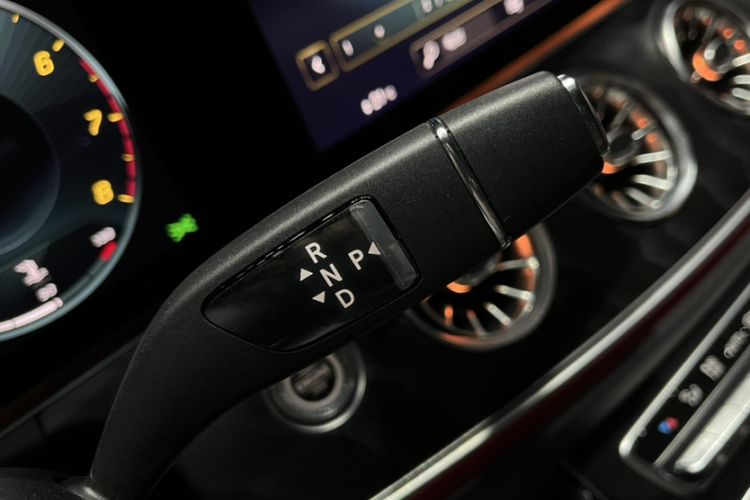 Used Mercedes-Benz E-Class (Import) 2023 E 260 Coupe
