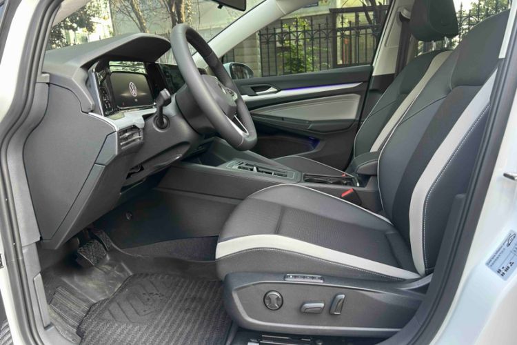 Used Volkswagen Golf 2024 280TSI DSG Pro 50th Anniversary Edition