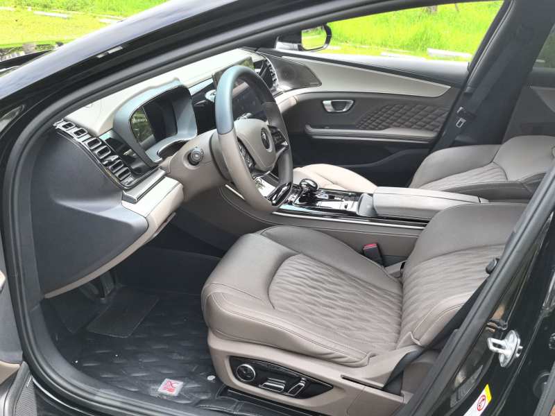 Used BYD Han 2022 DM-i 121KM Prestige Model – Executive — 37