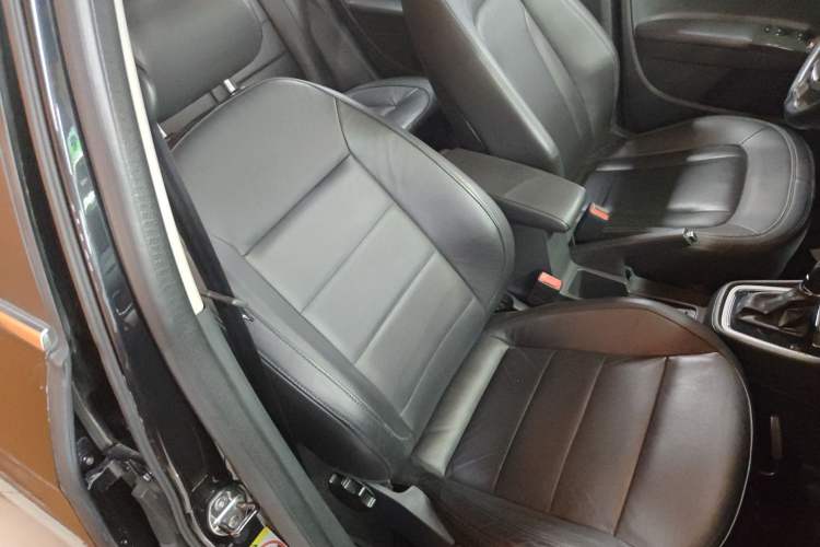 Used Volkswagen Lavida 2013 Revised Version 1.4 TSI DSG Comfort Edition
