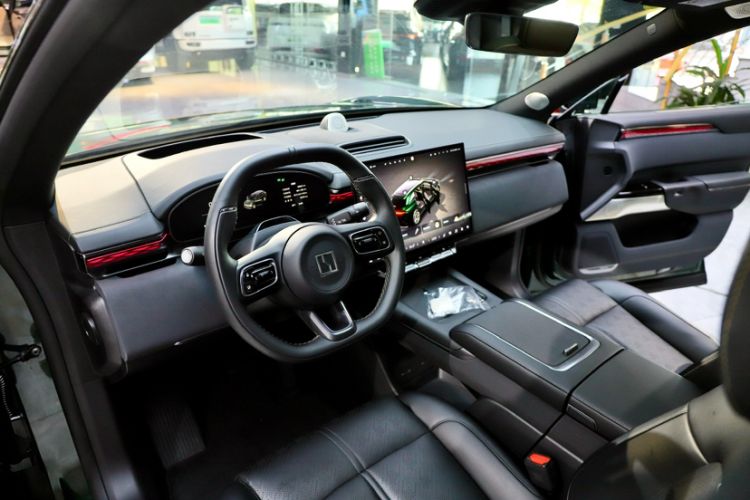 Used Zeekr 7X 2025 100kWh Long-Range All-Wheel Drive Intelligent Driving Version Interior 5