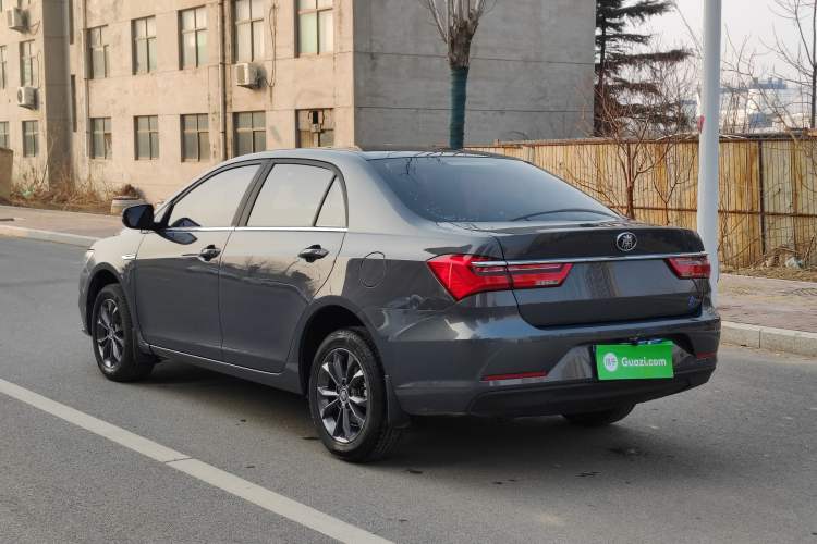 Used BYD Qin 2019 1.5L Automatic Luxury Model Exterior 4