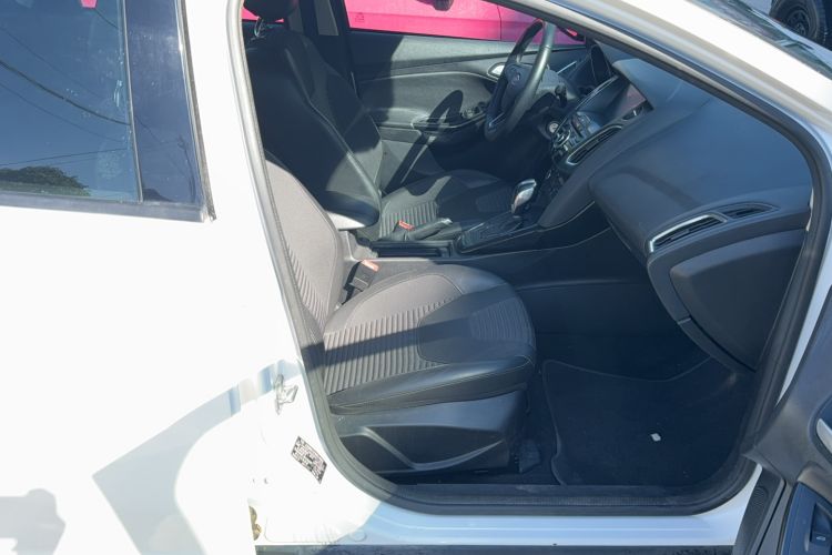 Used Ford Focus 2018 Sedan Classic EcoBoost 125 Automatic Supercharged Style SmartDrive Edition