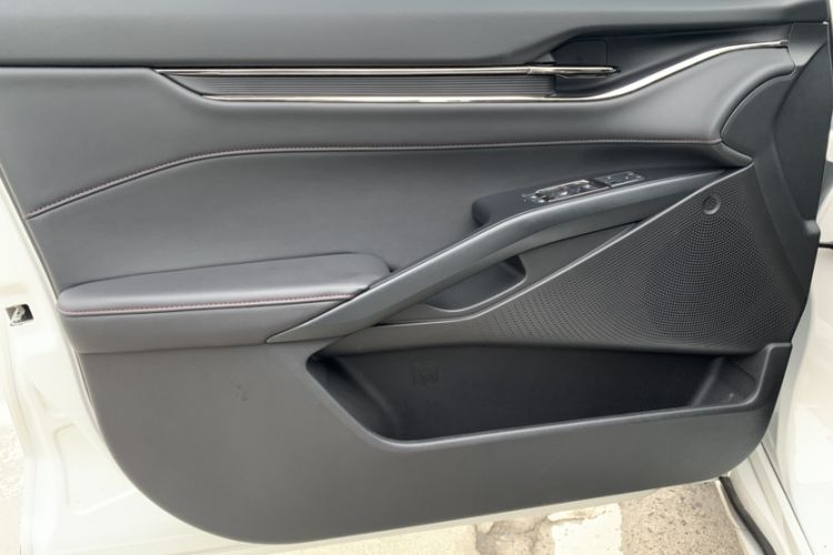 Used Ford Mondeo 2023 EcoBoost 245 Luxury Model Interior 10