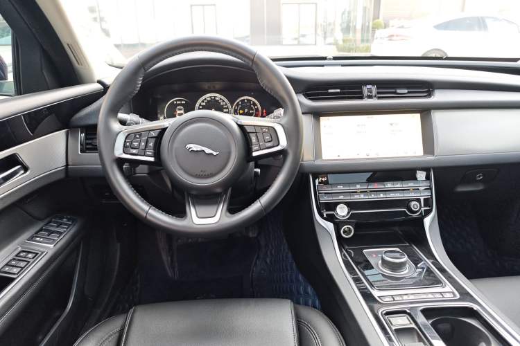 Used Jaguar XFL 2020 XFL 2.0T P200 Two-Wheel-Drive Elite Edition
