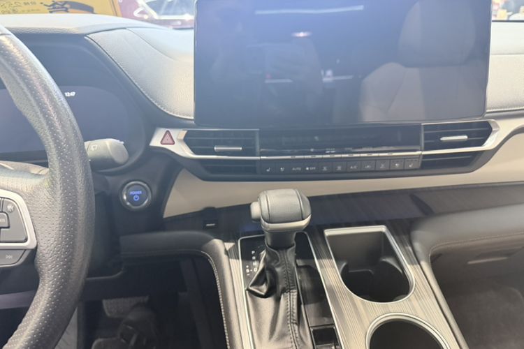 Used Toyota Sienna 2021 2.5L Hybrid Ultimate Edition
