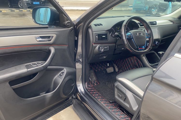 Used Qoros 5 2018 1.6T Automatic Prestige Model
