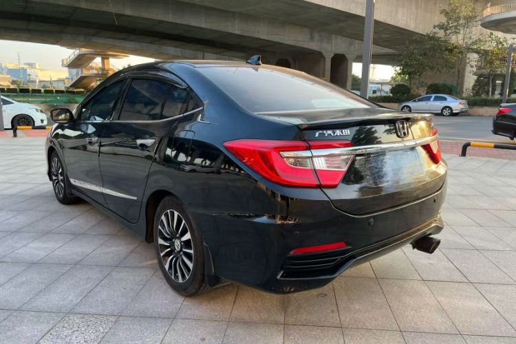 Used Honda Crider 2013 1.8L automatic luxury edition
