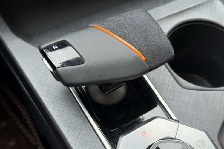 Used CHANGAN UNI-V 2022 1.5T Sport Edition Gear Lever