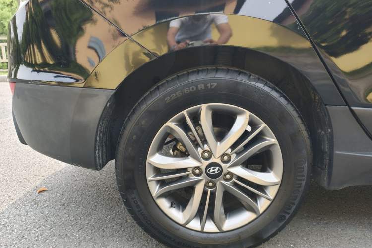 Used Hyundai ix35 2015 2.0L Automatic 2WD Smart Type China IV Exterior 9