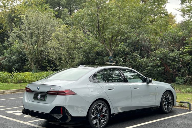 Used BMW i5 2024 xDrive M60