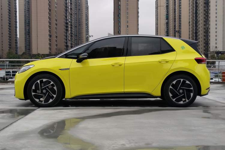 Used Volkswagen ID.3 2022 Active Pure Intelligent Enjoyment Edition