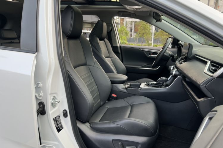 Used Toyota Wildlander 2023 2.0L CVT Four-Wheel Drive Luxury PLUS Edition