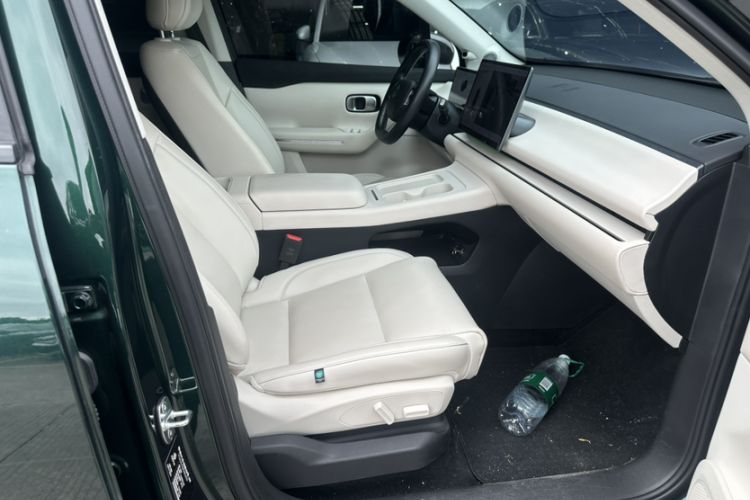 Used Leapmotor C16 2024 Pure Electric 520 Deluxe Edition