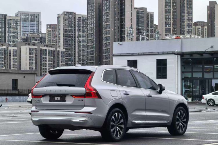 Used Volvo XC60 2023 B5 4x4 Smart Luxury Edition