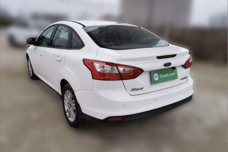 Used Ford Focus 2012 Sedan 1.6L Manual Comfort Model
