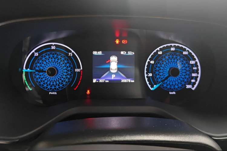 Used Hongqi E-QM5 2023 620km PLUS
