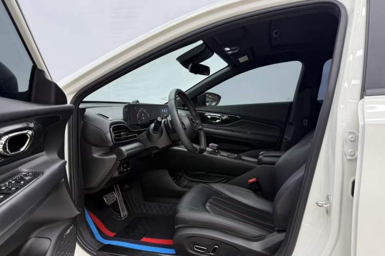 Used GAC Trumpchi EMPOW 2023 270T DCT J15 Version