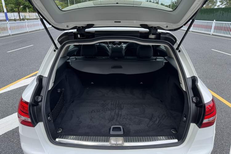 Used Mercedes-Benz C-Class 2015 C 200 station wagon