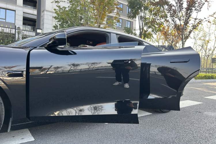 Used Lynk & Co Lynk & Co 10 EM-P 2025 Model 240 Four-Wheel Drive Ultra