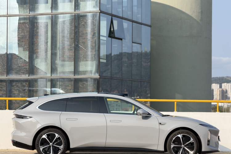 Used Nio ET5T 2025 75 kWh Touring
