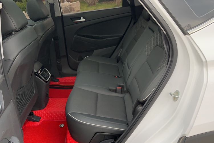 Used Hyundai Tucson 2019 280TGDi Dual-Clutch Two-Wheel Drive Fashion Edition China VI Standard Interior 6