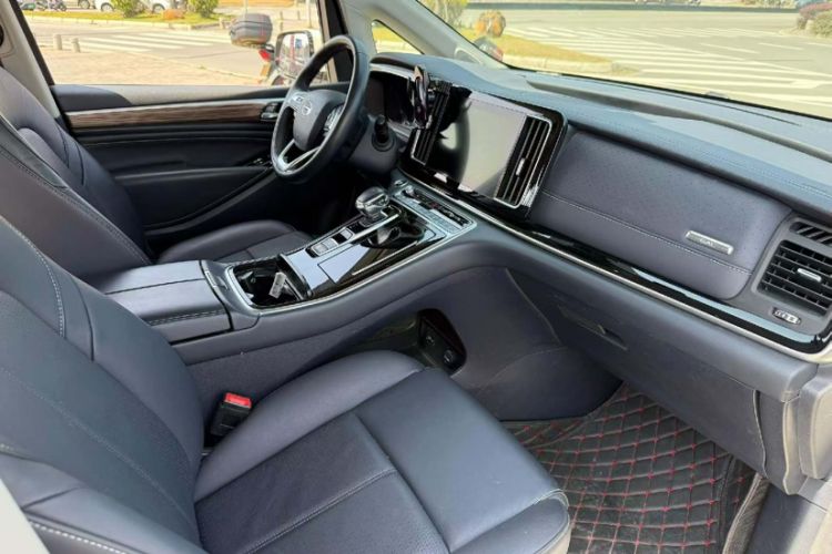 Used GAC Trumpchi M8 2021 Lingxiu Series 390T Deluxe Edition Interior 2