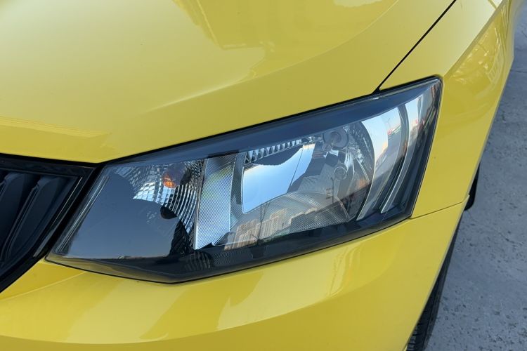 Used Skoda Fabia 2015 1.6L Automatic Sport Edition
