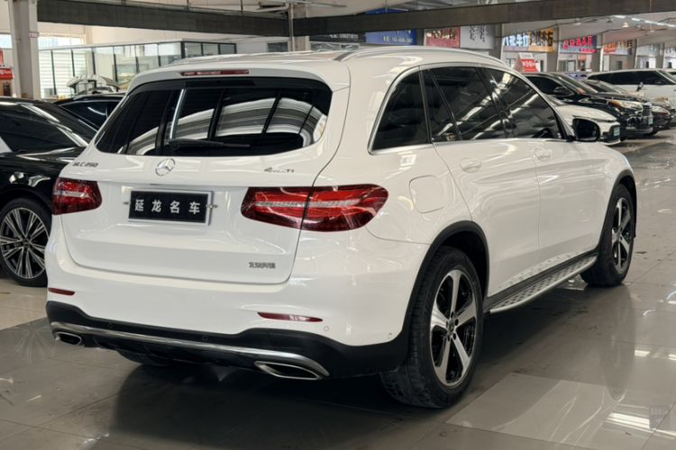 Used Mercedes-Benz GLC 2018 Facelift GLC 260 4MATIC Luxury Edition
