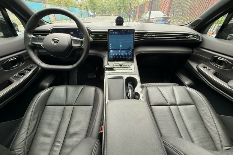 Used Nio ES8 2020 415 km Range 7-Seater Version