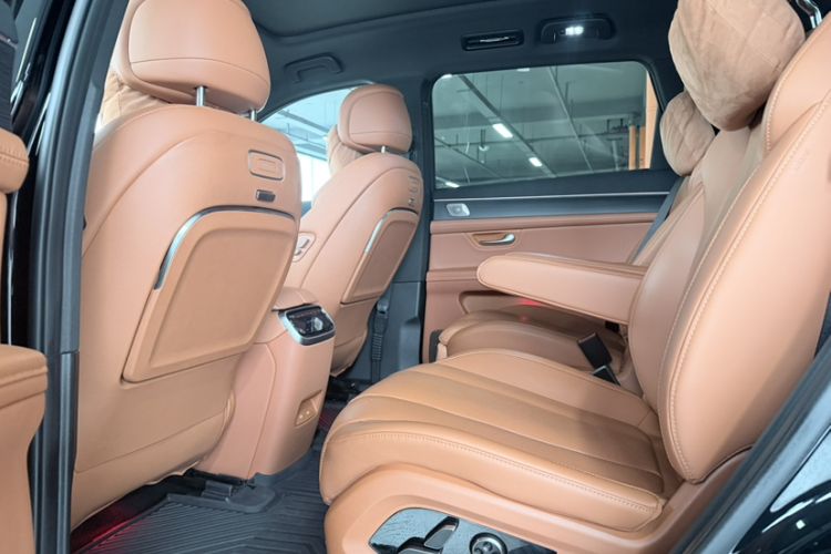 Used Hima AITO M7 2024 1.5T Intelligent Driving 4WD Ultra Version 6 Seats Exterior 11