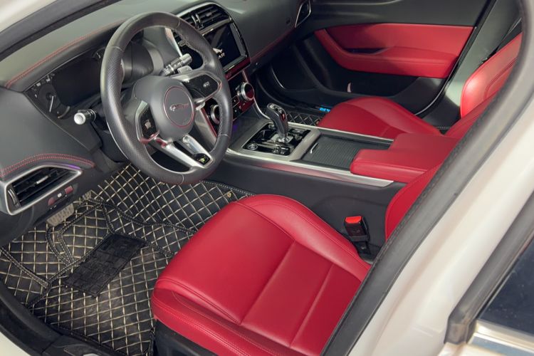 Used Jaguar XEL 2020 2.0T 200 PS R-DYNAMIC S Advanced Sport Edition Interior 3