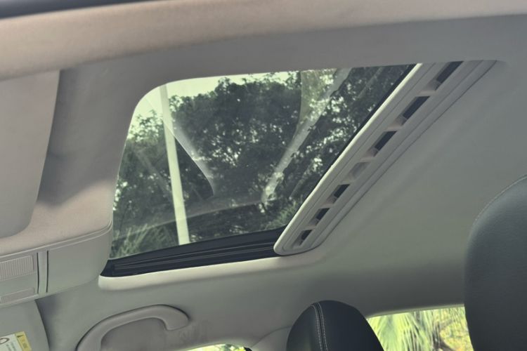 Used Volkswagen Passat 2017 280TSI DSG Luxury Edition Interior 3