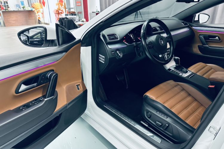 Used Volkswagen FAW-Volkswagen CC 2015 2.0 TSI Luxury Model
