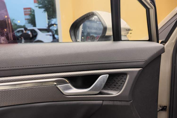 Used Geely Auto Emgrand GS 2016 Elegant Edition 1.8L Manual LingShang Model Interior 5