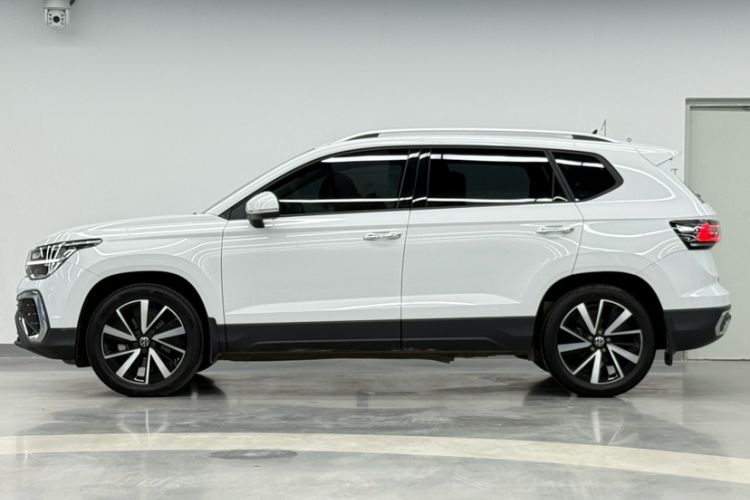 Used Volkswagen Tharu 2024 300TSI Two-Wheel-Drive Moonlight Edition Exterior 3