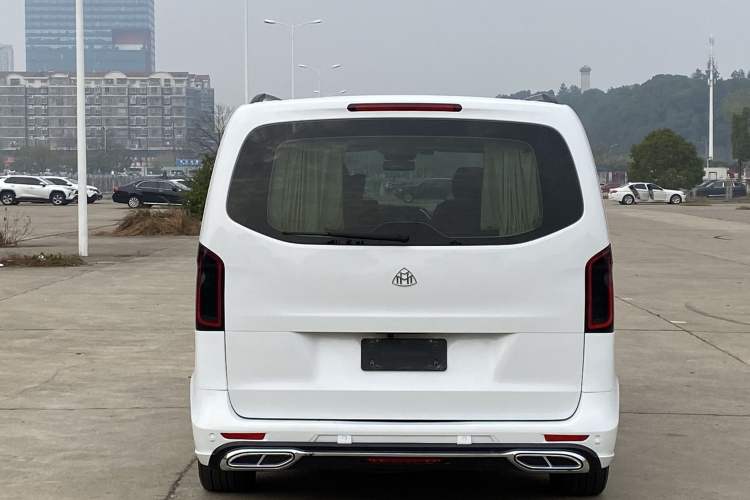 Used Mercedes-Benz Vito 2016 2.0T Elite Edition
