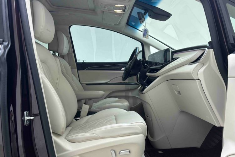 Used Buick GL8 2020 Avenir Avia Six-Seat Deluxe Edition
