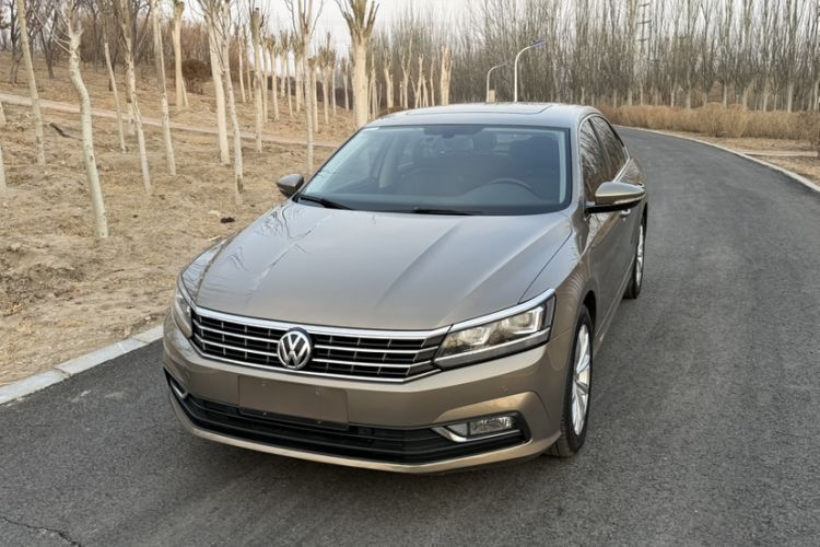 Used Volkswagen Passat 2017 330TSI DSG Luxury Edition
